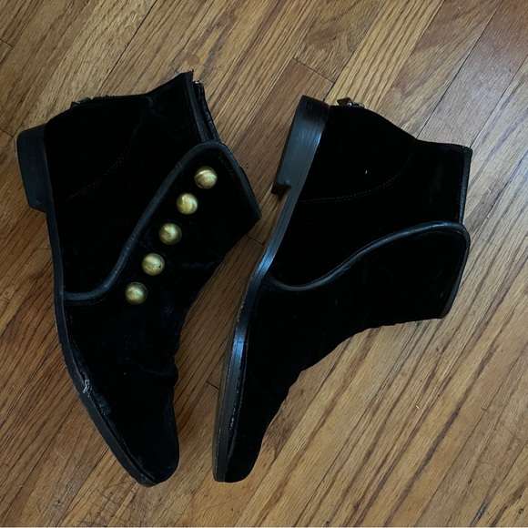 Black House of Harlow Velvet Ankle Boots - Picture 4 of 8